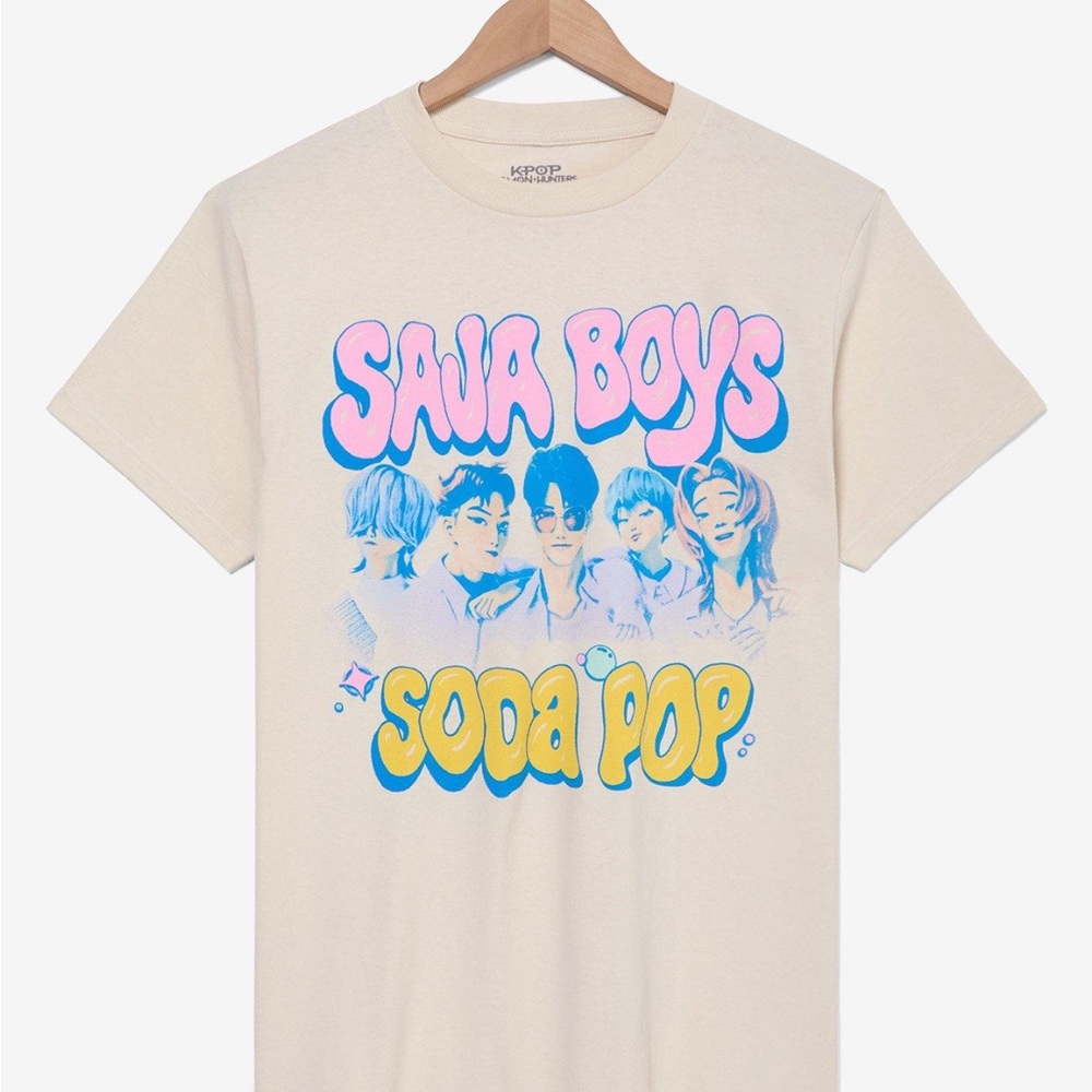 Women’s K Pop Demon Hunter Saha Boys Soda Pop Graphic Tee - Cream M NWT